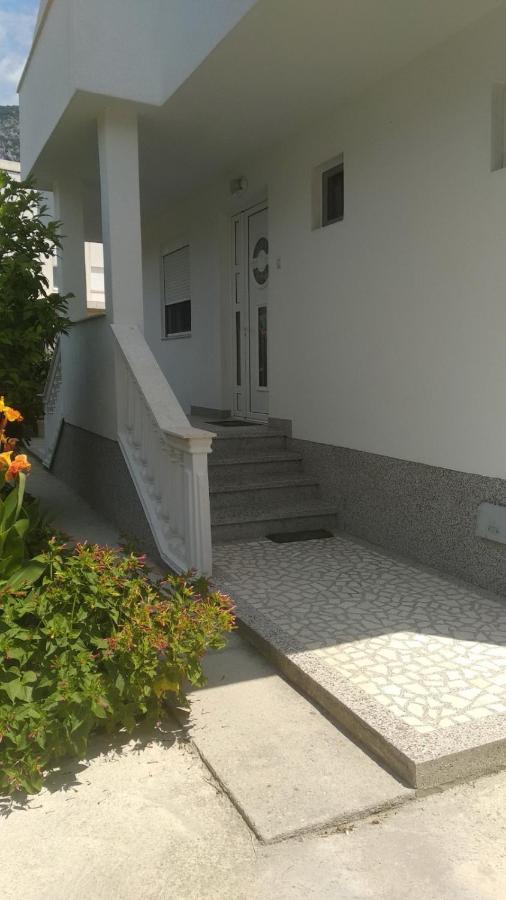 Apartmani Scepanovic 수토모레 외부 사진