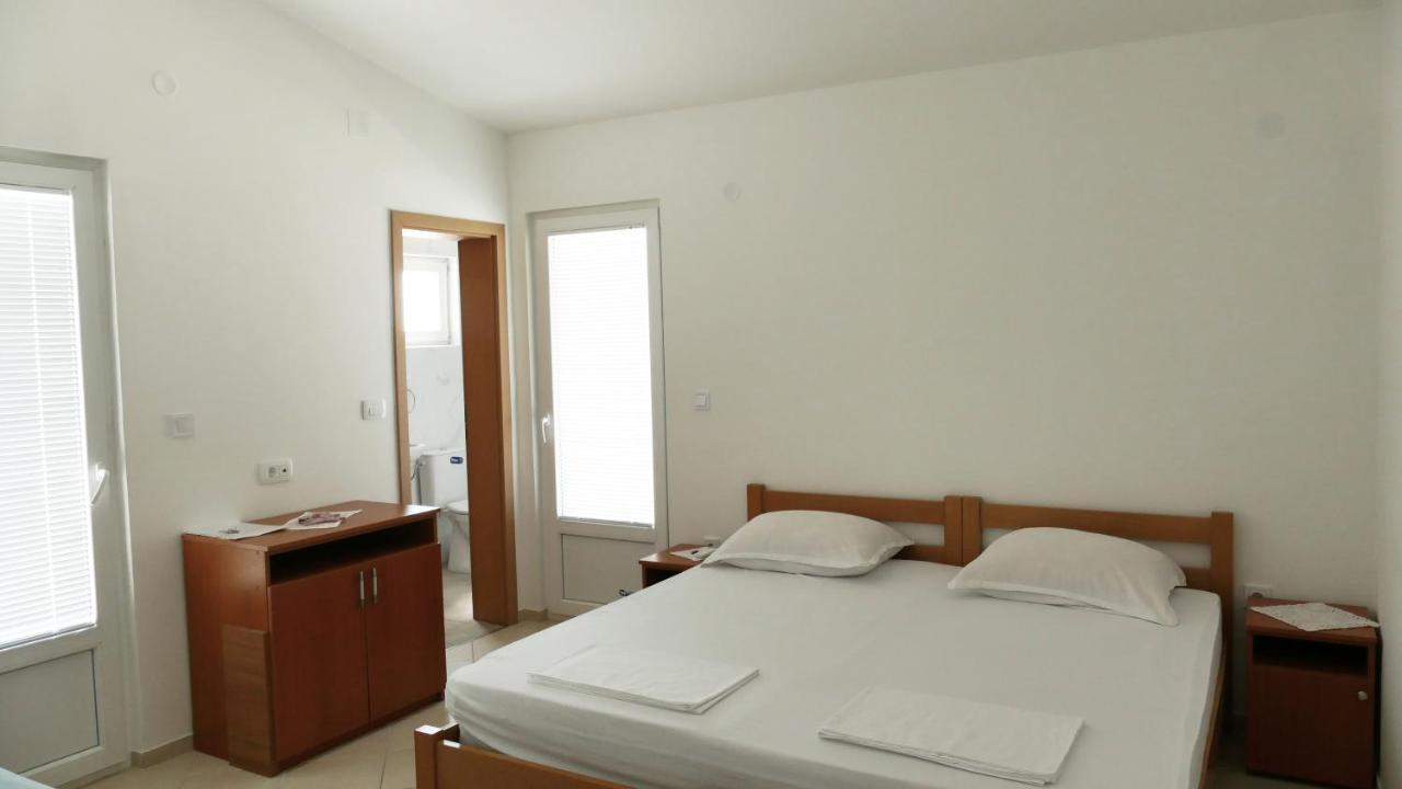 Apartmani Scepanovic 수토모레 외부 사진