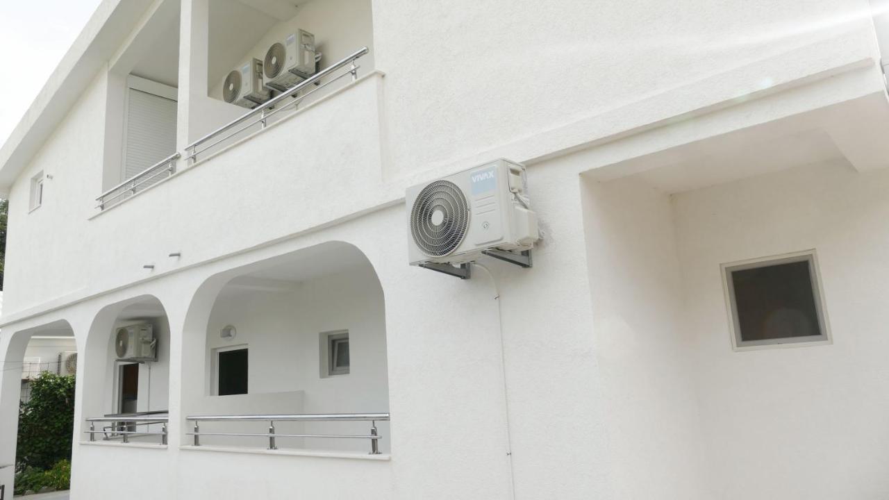 Apartmani Scepanovic 수토모레 외부 사진