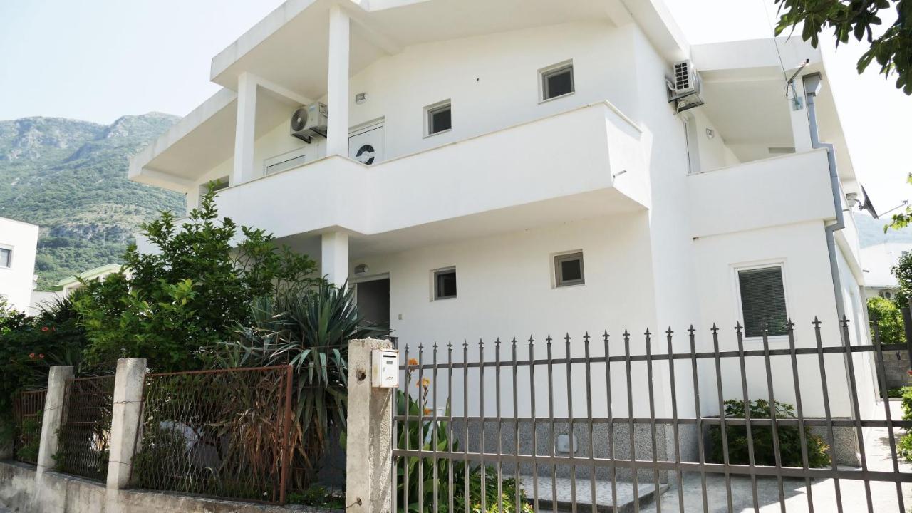 Apartmani Scepanovic 수토모레 외부 사진